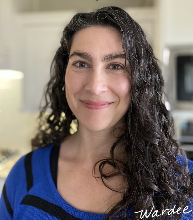 Woman with greasy heavy hair.